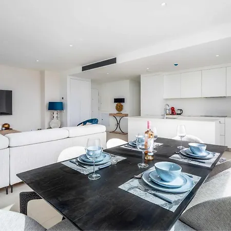 Elegante Oasis Con Piscina Privada * Fuengirola