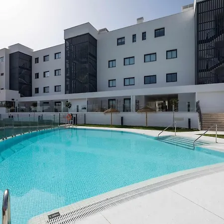 Elegante Oasis Con Piscina Privada Fuengirola