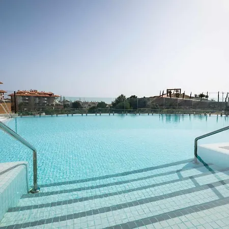 Elegante Oasis Con Piscina Privada Fuengirola